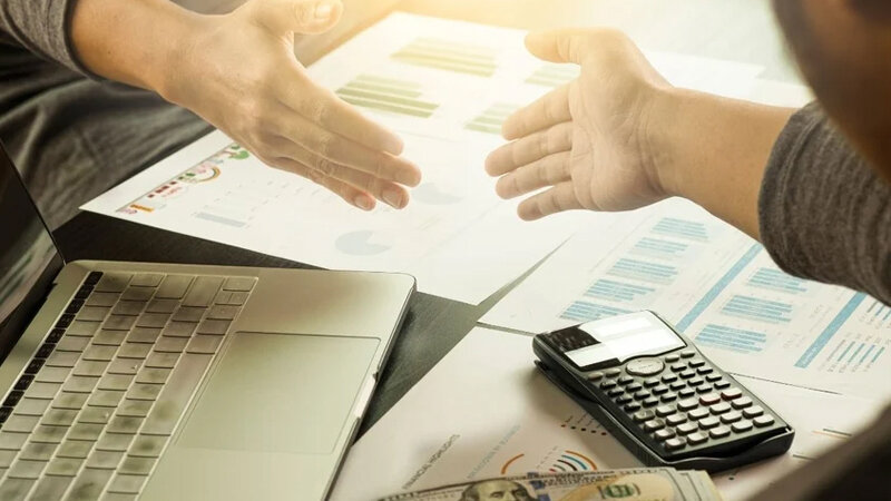 Mərhum nazirin şirkətinə 364 min manatlıq sifariş