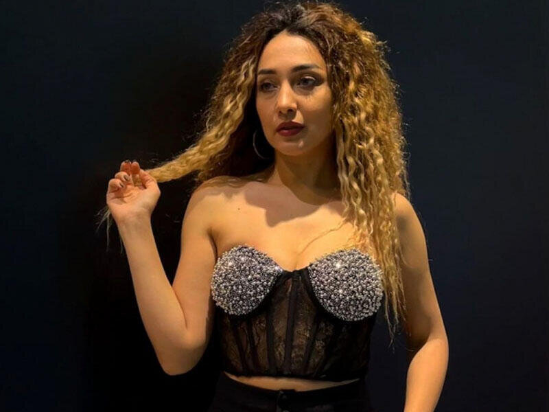 "Gözlərimi içəridən kəsib əməliyyat etdilər"