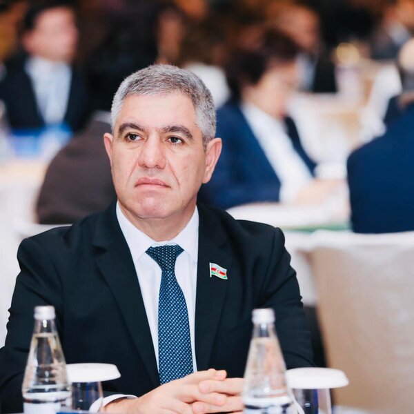 "Hazırda əmək müqaviləsi ilə çalışan vətəndaşlarımızın sayı 1 milyon 781 min nəfərdir" - DEPUTAT