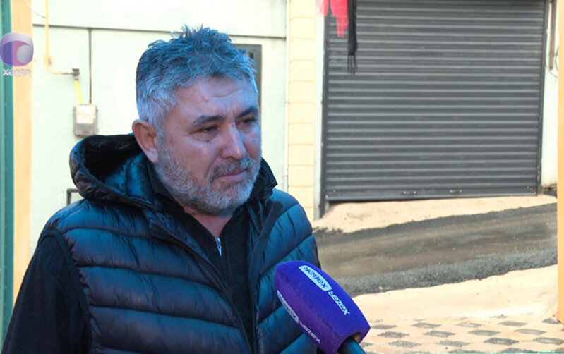 Eltac yığdığı pulla maşın alacaqmış... - Video