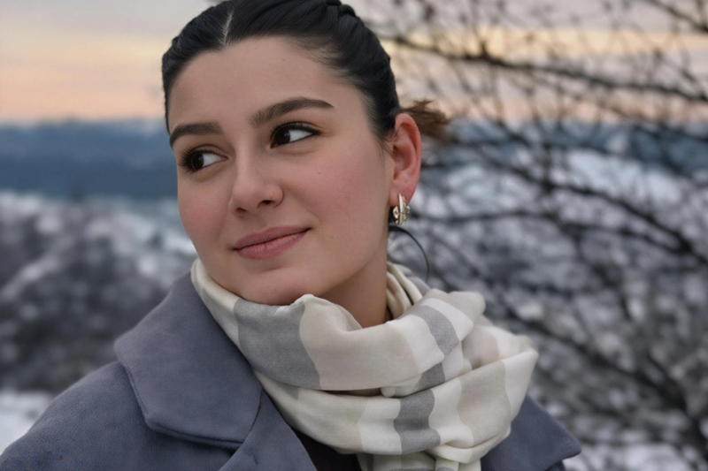 Faciəli şəkildə ölən 23 yaşlı Şükranın FOTOSU