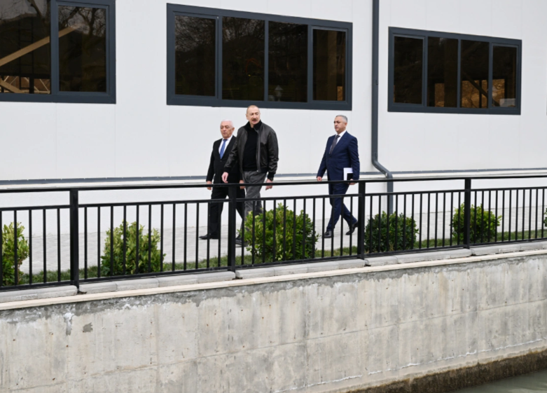 İlham Əliyev Ağdərə rayonunda "Qozlukörpü" Su Elektrik Stansiyasının açılışında iştirak edib