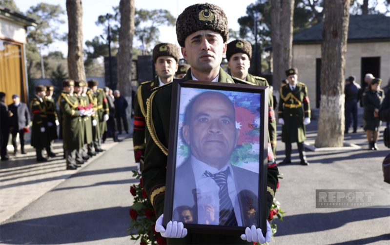 Şahin Tağıyev dəfn olundu - Fotolar