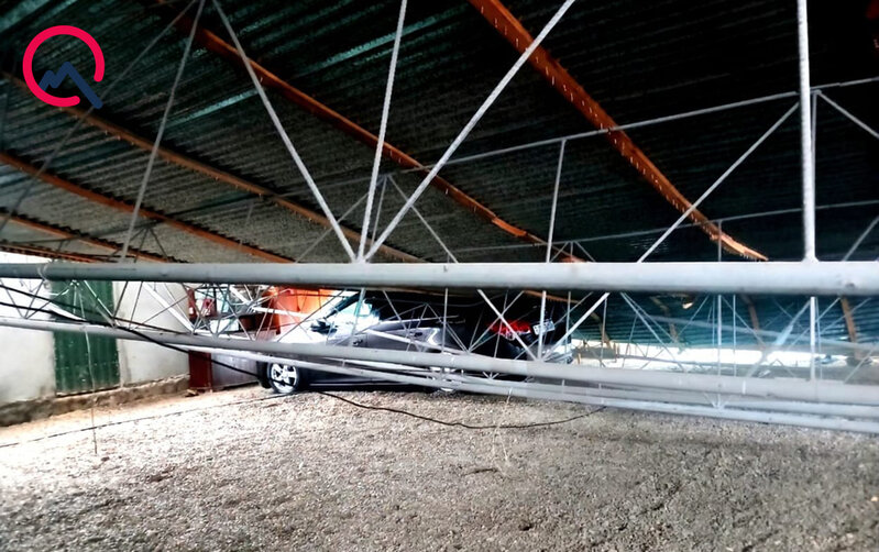 Güclü qar talvarı uçurdu - Maşınlar əzildi - Fotolar