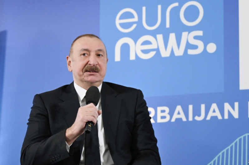 İlham Əliyev Davosda "Euronews" televiziyasına müsahibə verib