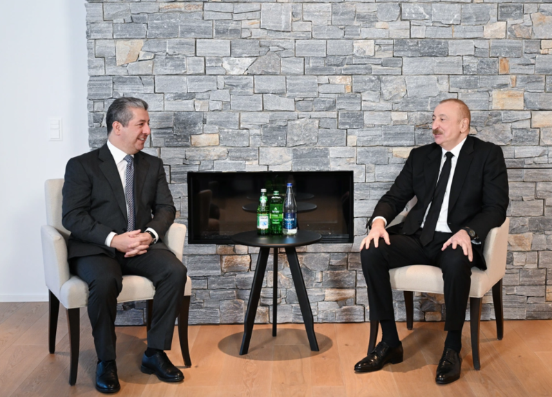 İlham Əliyev Davosda İraq Kürdüstan Regionunun baş naziri ilə görüşüb
