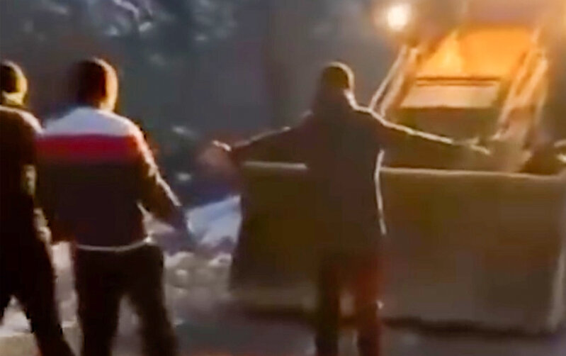 Naxçıvanda vətəndaşların üzərinə traktor sürülüb? - Rəsmi cavab