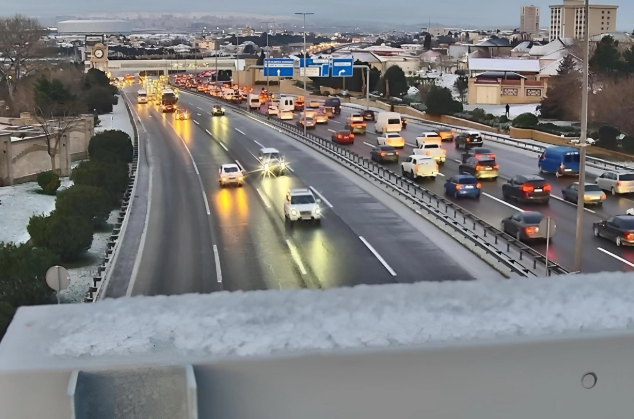 Sabah Bakıda və Abşeronda yollar BUZ BAĞLAYACAQ