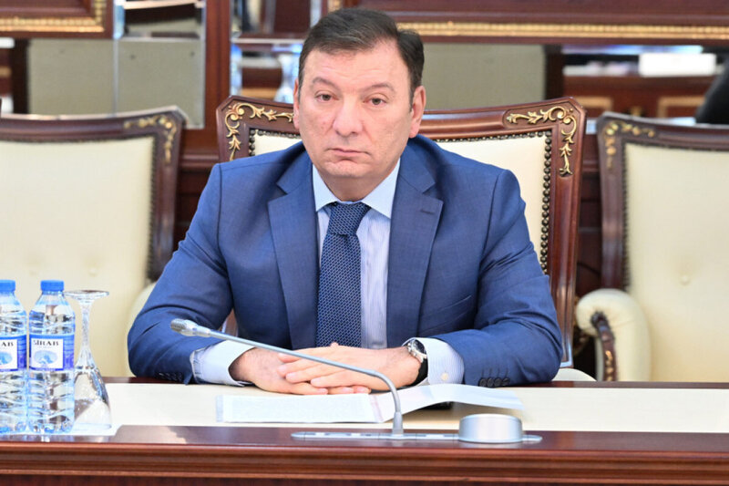 "Özəl xəstəxanada onkoloji yardımın göstərilməsi ilə könüllü sığorta sistemi işə düşəcək" - Adil Vəliyev