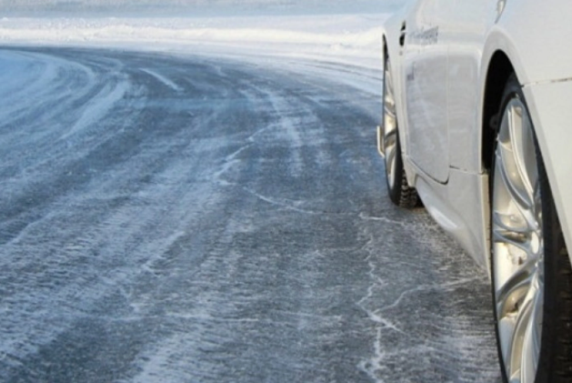 Polis buzlu yollarla bağlı XƏBƏRDARLIQ ETDİ