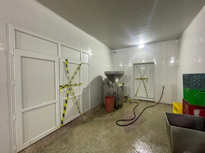 Kolbasa istehsalı sexinin fəaliyyəti DAYANDIRILDI