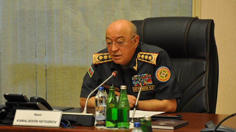 Nazir "qoca" ləqəbli polkovniki vəzifəsindən azad etdi (FOTO)