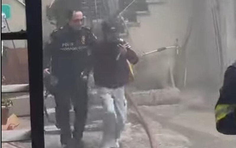 Yanğından belə xilas edildilər - Video