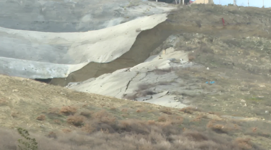Bakıda torpaq sürüşməsi oldu (VİDEO)