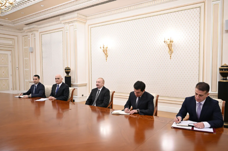 İlham Əliyev İranın yol və şəhərsalma nazirinin başçılıq etdiyi nümayəndə heyətini qəbul edib