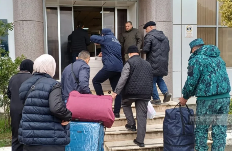 Son iki saatda İrandan Azərbaycana daha doqquz nəfər təxliyə olunub - FOTO