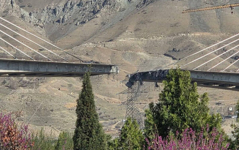 Tehrana gedən körpü bombalandı - Yenilənib-Video