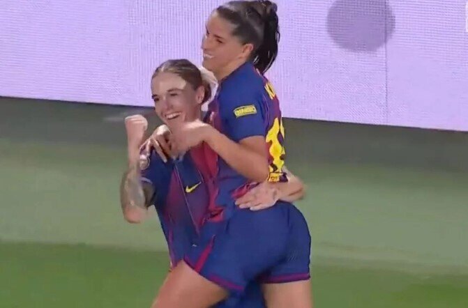 Barselona qadın futbol komandası oyunçusunun vurduğu qol gündəm oldu