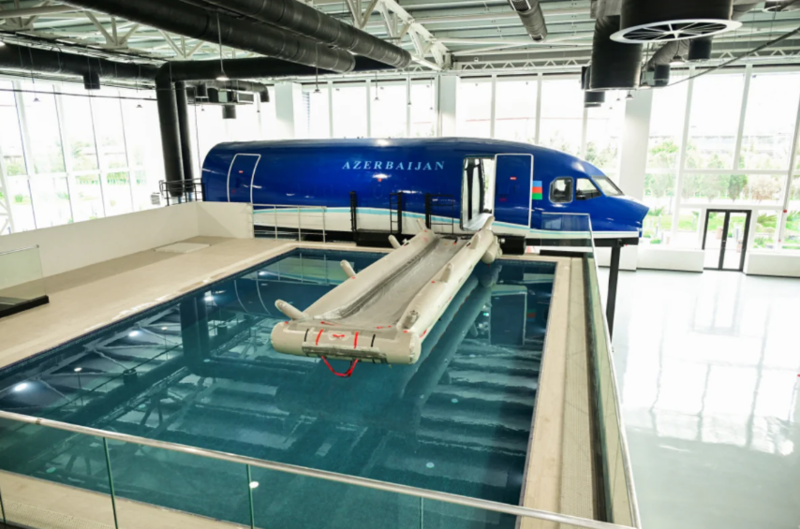 Prezident İlham Əliyev Milli Aviasiya Akademiyasında Beynəlxalq Təlim Mərkəzinin açılışında iştirak edib - FOTO