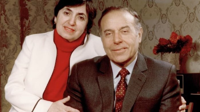 "Zərifə xanım Əliyeva alimliklə insanlığı birləşdirən örnək şəxsiyyət olub" - Deputat