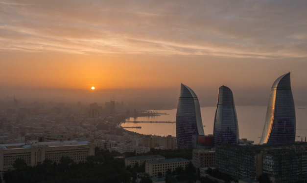 Dünən Bakıda nadir təbiət hadisəsi yaşanıb