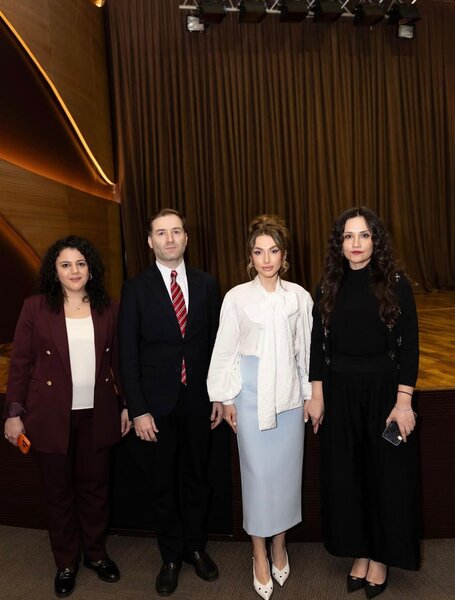 Alena Əliyeva konsertdə - Fotolar