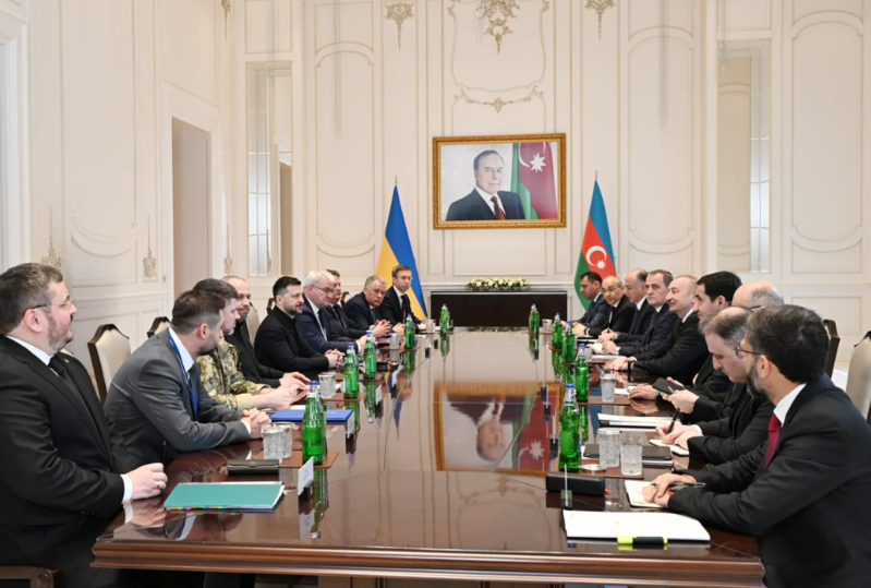 Qəbələdə Prezident İlham Əliyevin Ukrayna Prezidenti ilə geniş tərkibdə görüşü keçirilib
