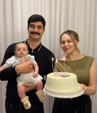 Milli Qəhrəmanın gəlini onun adını daşıyan nəvəsinin fotosunu paylaşdı