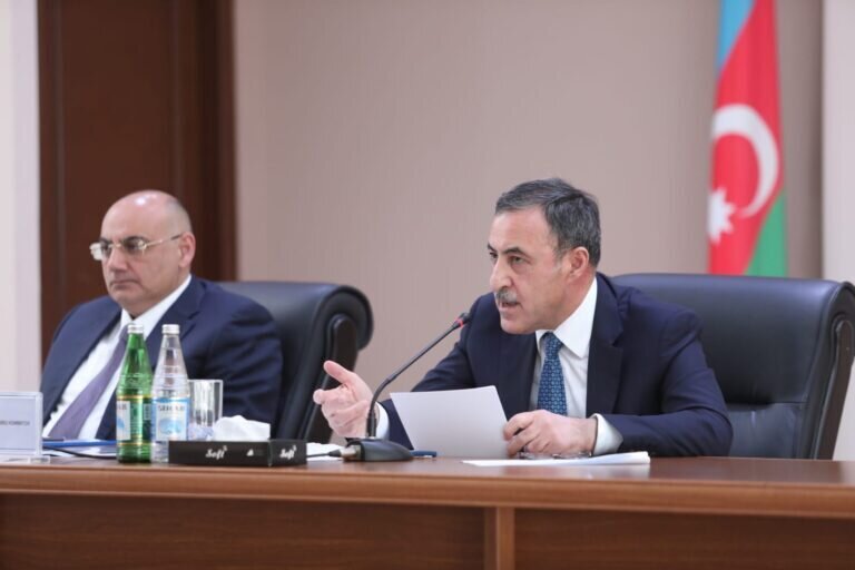 Azərbaycanda tikinti sahəsində icazə prosedurları müzakirə olunub - FOTOLAR