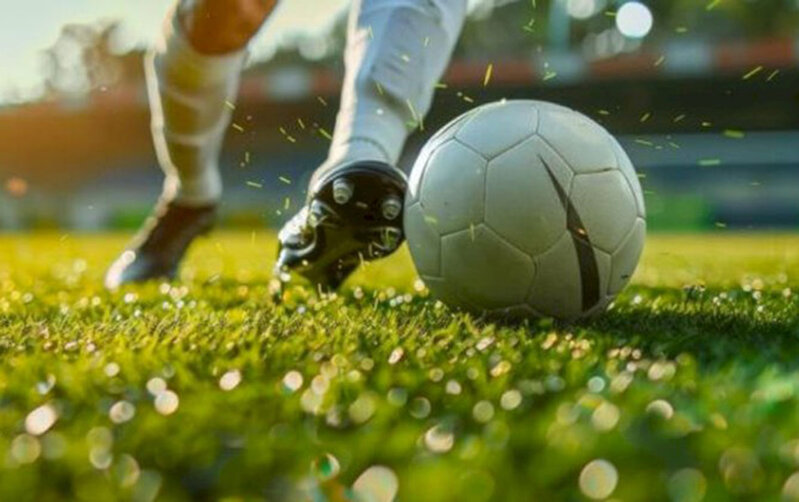 ll kurs tələbəsi futbol oynayarkən öldü