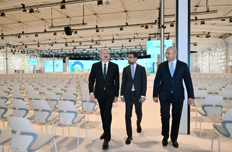 Prezident İlham Əliyev Bakı Olimpiya Stadionunun ərazisində WUF13 ilə bağlı görülən işlərlə tanış olub - FOTO