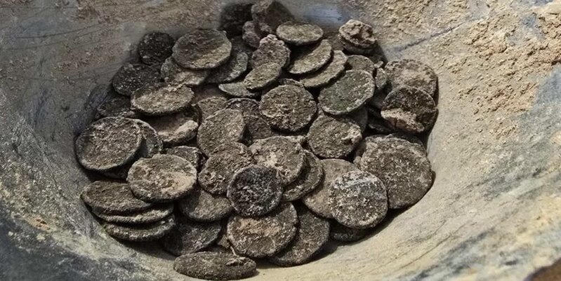 Xorvatiyada Roma dəfinəsi tapıldı: Əsgər maaşı olduğu ehtimal edilir