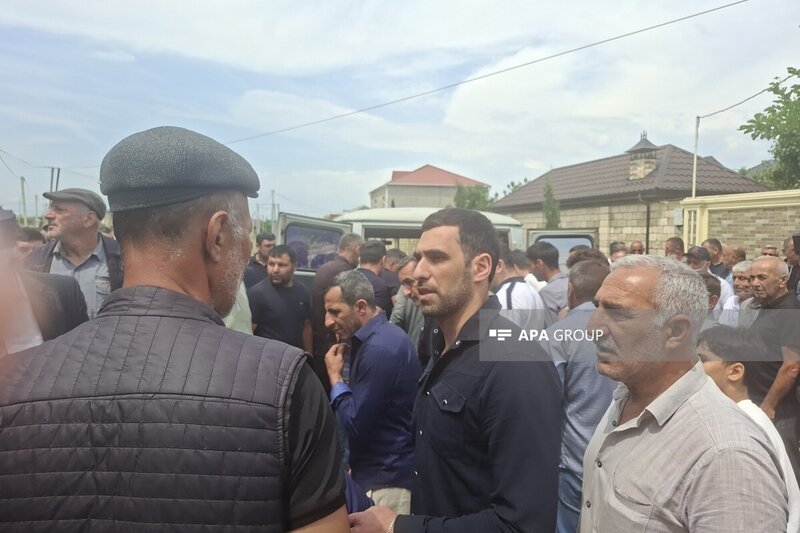 Gəmiyə hücumda həlak olan Fuad Orucov Xaçmazda dəfn edildi (FOTO)