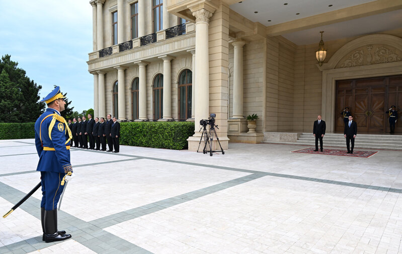 Türkmənistan Prezidenti Sərdar Berdiməhəmmədovun Bakıda rəsmi qarşılanma mərasimi olub