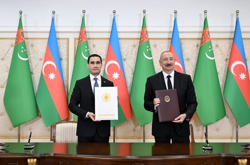 Azərbaycan-Türkmənistan sənədləri mübadilə olunub