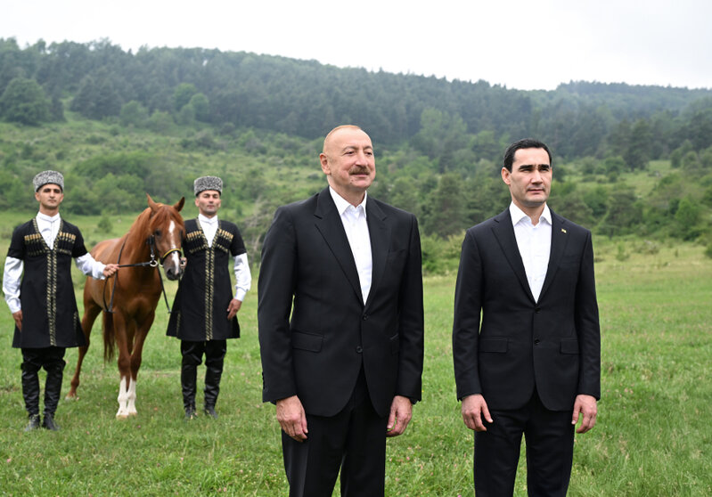 Türkmənistan Prezidentinə Qarabağ atı hədiyyə edilib