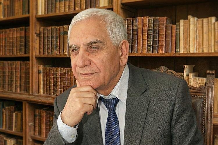 Xalq şairi Nəriman Həsənzadənin vəziyyəti açıqlandı