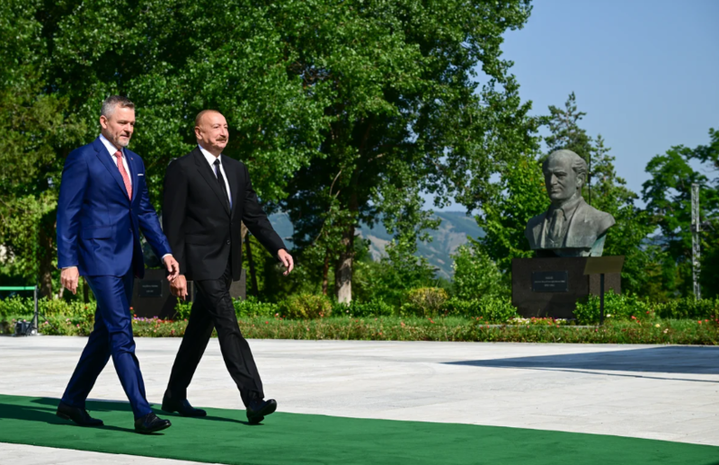 İlham Əliyev Şuşada Peter Pelleqrinini qarşıladı - FOTO