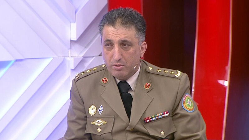 Nazir idarə rəisi Əkbər Novruzovu təqaüdə göndərib