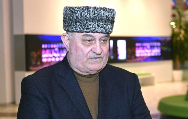 Xanəndənin ürəyində 4 damar dəyişdirildi