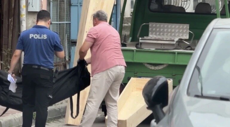İstanbulda azərbaycanlı qadın evində ölü tapıldı - Foto