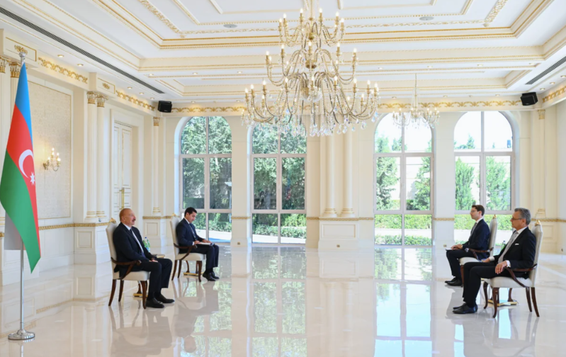 İlham Əliyev Almaniyanın Azərbaycana yeni təyin olunmuş səfirini qəbul edib - FOTO