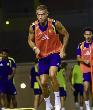 Ronaldo toy sonrası imicini DƏYİŞDİ