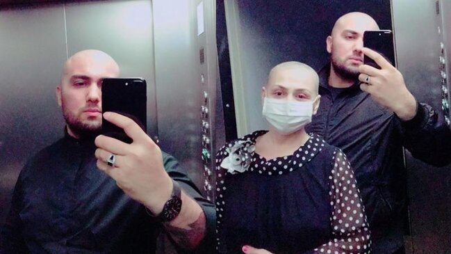 Əri "Toppuş bacı"nın başını qırxdı - VİDEO