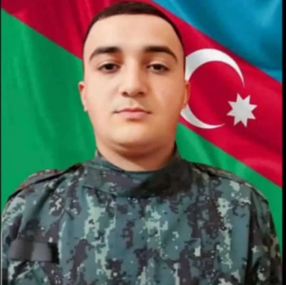 Orden alanlar arasında ildırım vurması nəticəsində həlak olan hərbçilər də var - FOTO