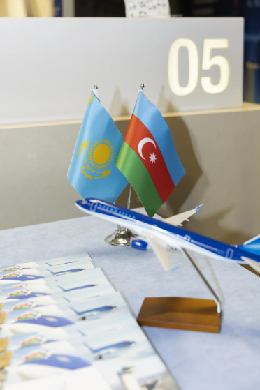 AZAL Atırauya ilk reysini həyata keçirib