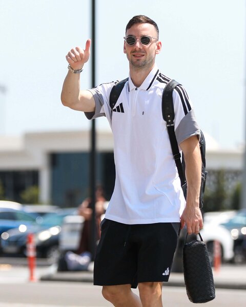 "Qarabağ" "Tvente" ilə oyun üçün Niderlanda getdi (FOTO)