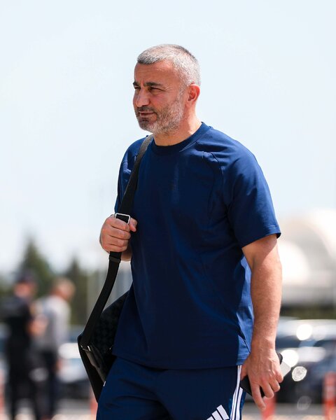 "Qarabağ" "Tvente" ilə oyun üçün Niderlanda getdi (FOTO)