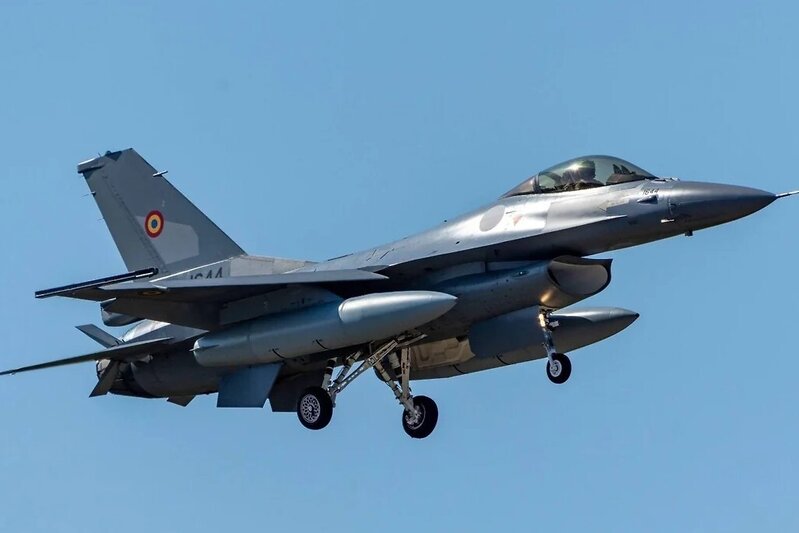 Rumıniyanın "F-16" qırıcısı Konstansa sahillərində dəniz dronunu vurub