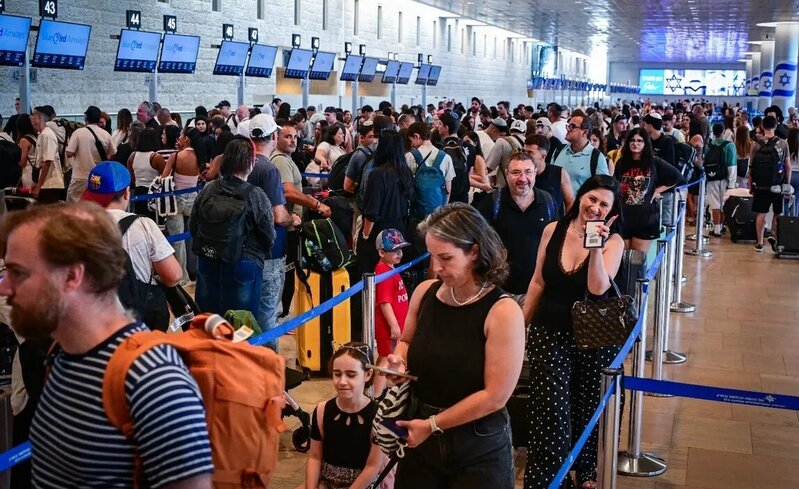 Ben-Qurion aeroportunun işçiləri tətil edirlər